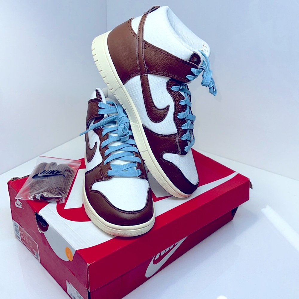 NIKE men’s DUNK HI RETRO PRM high top sneakers / size 10